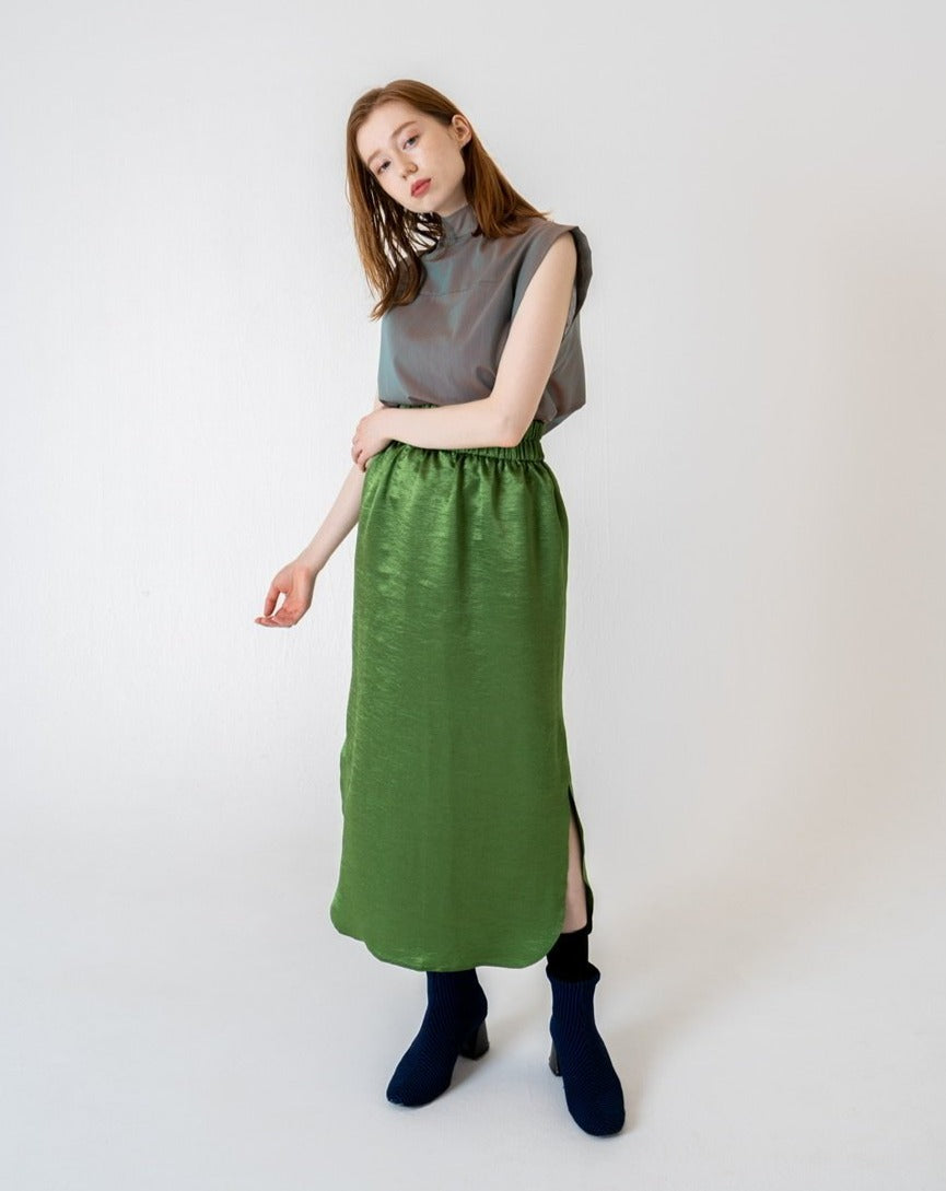 melon satin slit skirt