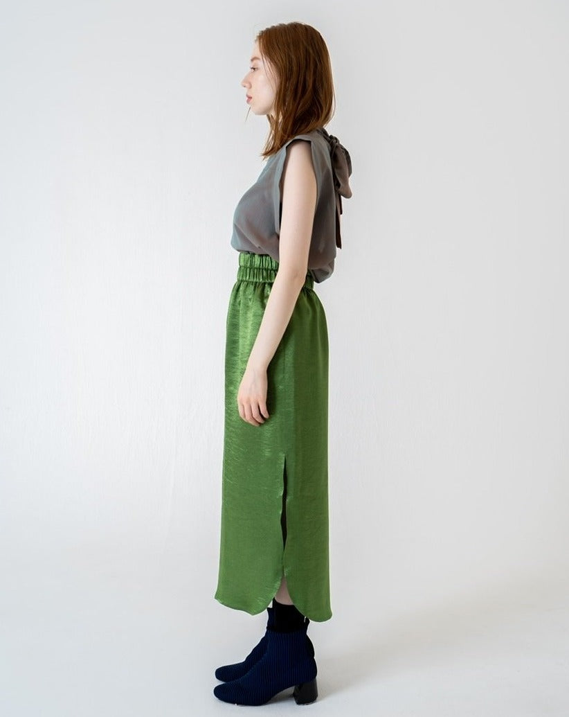 melon satin slit skirt